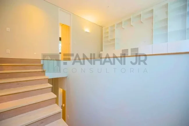 Imagem Casa nova de alto padrão em Condomínio na Cidade Jardim - 4 quartos, 4 suítes, 4 salas, 6 banheiros, 3 vagas de garagem - São Paulo-SP