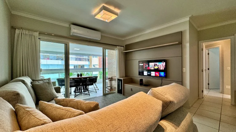Imagem Imperdível apartamento à venda em Riviera de São Lourenço Módulo 07! 3 quartos, 2 suítes, 2 salas, 2 vagas de garagem, 124m² de área. Confira!