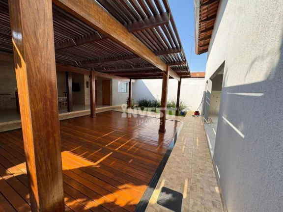 Imagem Casa com 3 dormitórios para alugar - Parque Atheneu - Goiânia/GO