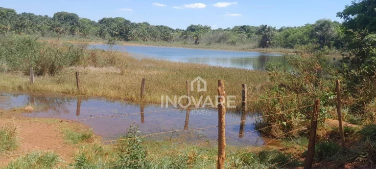 Imagem Rancho com 1 dormitório à venda por R$ 600.000,00 - Zona Rural - Araporã/MG