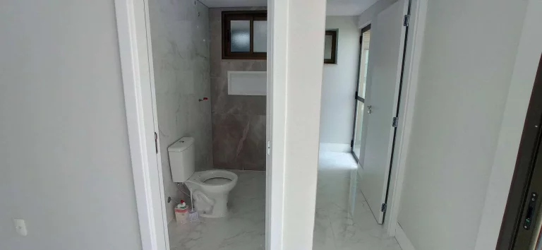 Imagem Apartamento à venda, 3 dormitórios (2 suítes), jacuzzi terraço com vista mar, 2 vagas, 170m2 privativos e 219m2 total. Agronômica, Florianópolis, SC