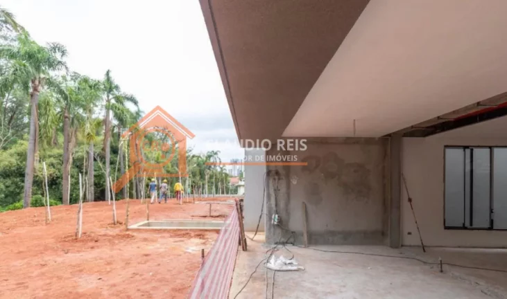 Imagem Casa com 4 Quartos à venda, 944m² - Granja Julieta