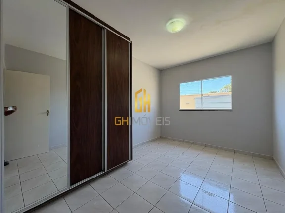 Imagem Casa 3 quartos, Mansões Paraiso, 370.000,00

A casa possui:

- Sala;
- 3 quartos, sendo 1 suite;
- ...