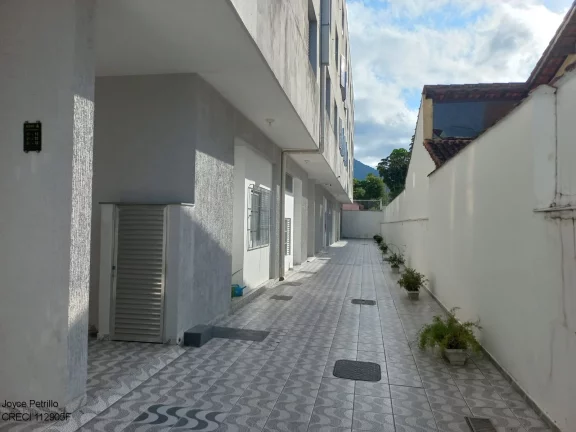 Imagem Vende-se Apartamento a 450m da Praia e no Centro de Peruíbe. Oportunidade!!!
