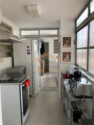 Imagem Apartamento com 160m² de área útil, 3 dormitórios, sendo 1 suite, 4 banheiros e 1 vaga de garage...