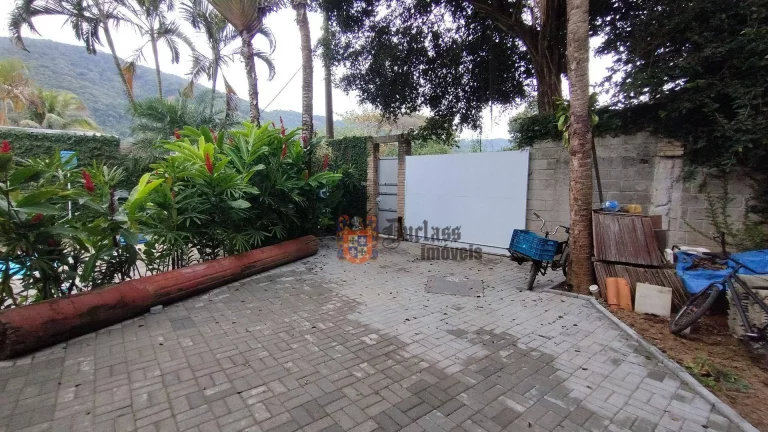 Imagem Sobrado com 4 dormitórios à venda, 110 m² por R$ 538.000,00 - Boiçucanga - São Sebastião/SP