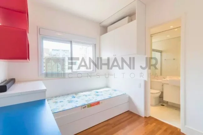 Imagem Apartamento de Luxo na Vila Nova Conceição: 3 quartos, 3 suítes, 3 salas e 3 vagas de garagem - São Paulo-SP