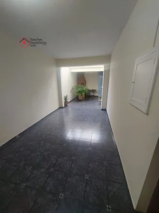Imagem SOBRADO A VENDA PRÓXIMO AO METRÔ VILA PRUDENTE, SOMENTE 8 MINUTOS A PÉ. 3 DORMITÓRIOS E 4 VAGAS DE GARAGEM. QUINTAL COM CHURRASQUEIRA.