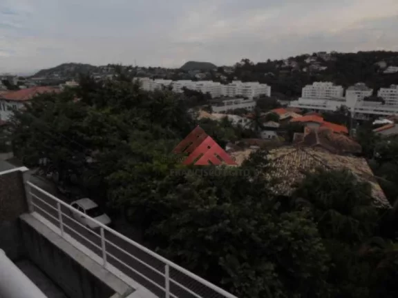 Imagem Casa com 2 dormitórios à venda, 300 m² por R$ 810.000,00 - Badu - Niterói/RJ