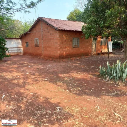 Chácara à venda em Bandeirantes, 10 Hectares e casa com 2 quartos, 42,00m2