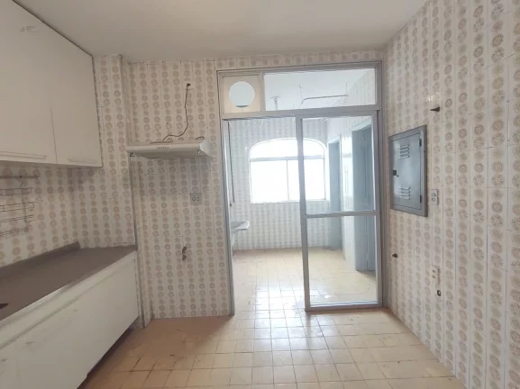 Imagem Apartamento com 2 dormitórios (1 suíte) , Dependência completa de serviço, 01 Vaga de garagem, em Perdizes, Portaria 24 hs com Segurança, Gerador