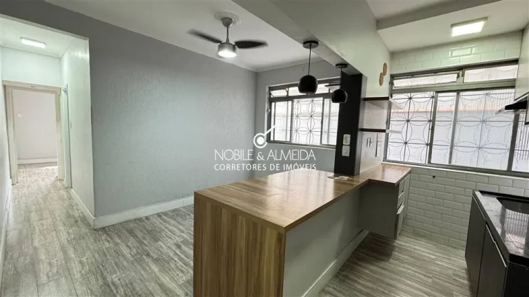 Imagem Térreo, 2 vagas de garagem, 400 metros da orla.