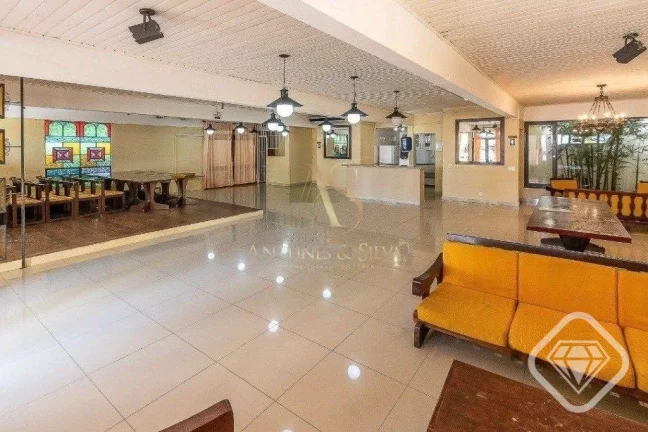 Imagem Apartamento iluminado e mobiliado, em localização prática e com infraestrutura completa.

São 2 ...