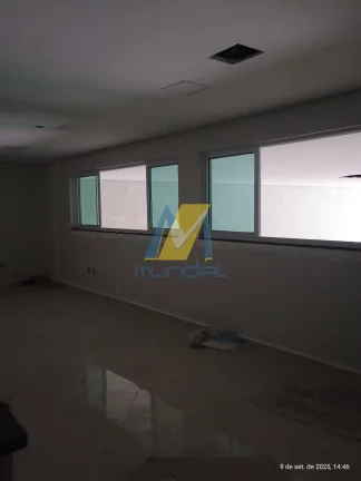 Imagem “Precisa de um Galpão Novo amplo com entrada para caminhão em Santo André?”