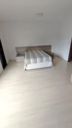 Imagem Sobrado de 219m² com 8 vagas, no Parque Marajoara, santo André, SP