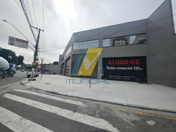 Salão Comercial para Locação | 220m² | Excelente Visibilidade e Estrutura