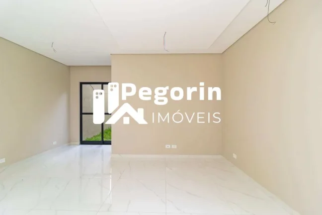 Imagem Sobrado à venda em Curitiba, Uberaba, com 3 quartos, 104m²