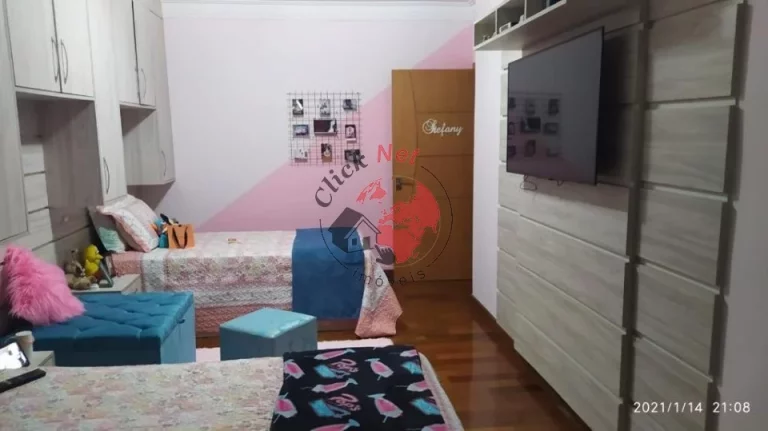 Imagem Maravilhoso Sobrado de Alto Padrão com 3 Suites, piscina e 5 vagas no bairro Vila Helena, Santo André