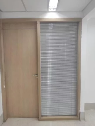 Imagem Conjunto comercial com salas individuais