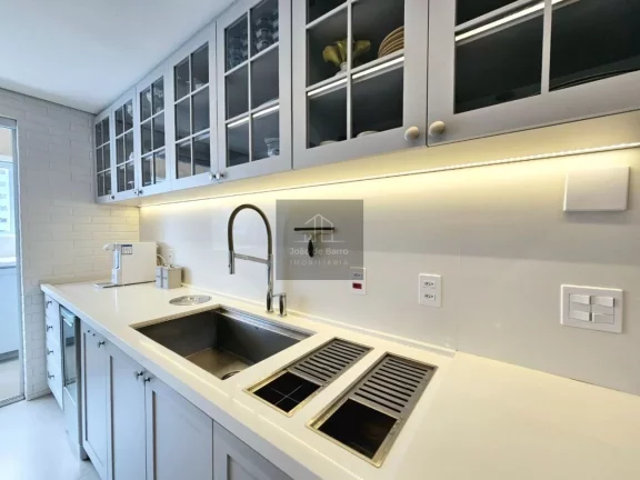 Imagem Reformadíssimo Apartamento com 3 suites 3 vagas Campo Belo