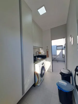 Imagem CASA COM PISCINA03 DORMITÓRIOS 01 SUÍTE CONDOMÍNIO TERRAS DE SÃO FRANCISCO