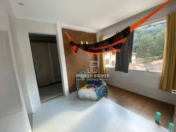 Imagem Casa à venda, 264 m² por R$ 740.000,00 - Albuquerque - Teresópolis/RJ
