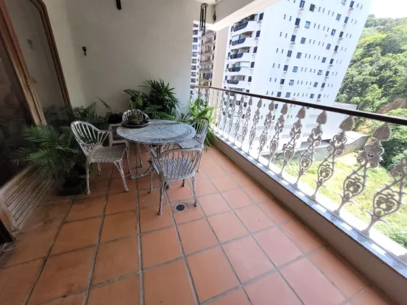 Imagem APARTAMENTO AMPLO COM 3 DORMITÓRIOS, SENDO 1 SUÍTE, AMPLO TERRAÇO, PRÉDIO COM PISCINA E CHURRAQUERIRA, 3 QUADRAS DA PRAIA DAS PITANGUEIRAS