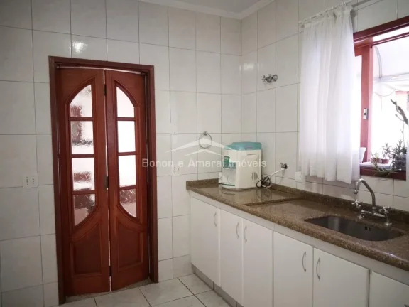 Imagem Seu refúgio em Valinhos te espera!

Desfrute de tranquilidade e conforto neste incrível imóvel lo...