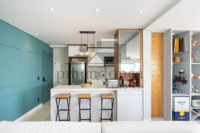 Imagem Pinheiros apto reformado, 2 suites, 2 vagas, varanda gourmet