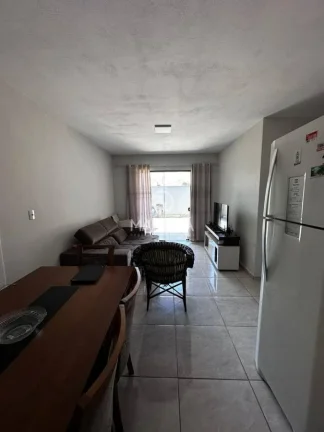 Imagem Casa com Piscina na Primeira Quadra, Barra Velha!