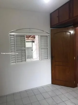 Imagem Casa para Venda em Limeira, Conjunto Residencial Victor D`Andrea, 3 dormitórios, 1 suíte, 1 banheiro, 1 vaga