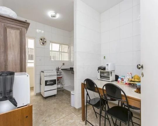 Imagem Apartamento a venda em Higienópolis com 3 quartos e 1 vaga, 136m²