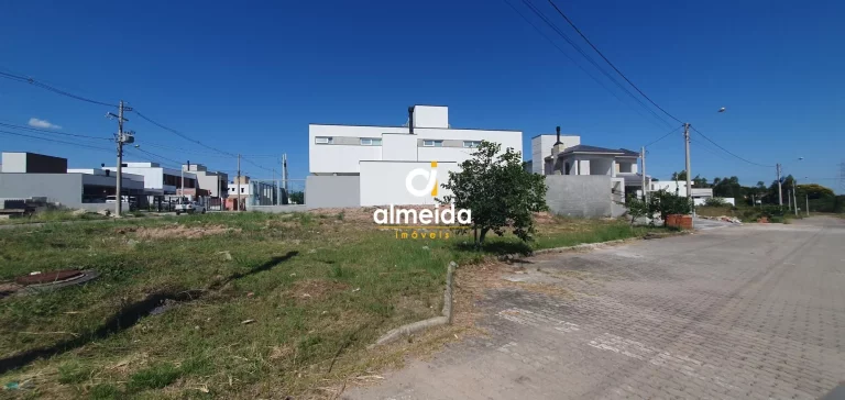 TERRENO DE ESQUINA À VENDA