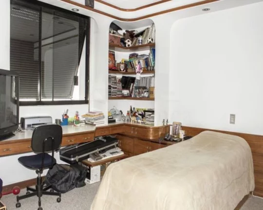Imagem Apartamento na Rua Mangabeiras com 4 suítes e 4 vagas, 380m²