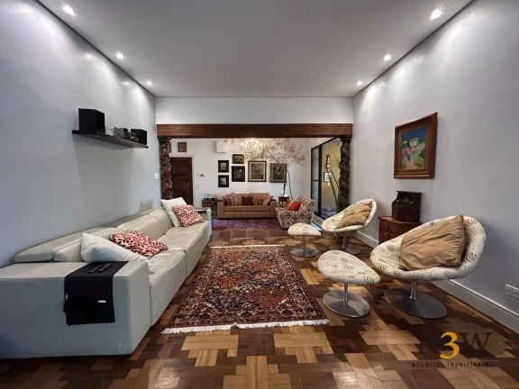 Imagem Casa à venda no Pacaembu São Paulo SP com 455m² de área construída, 5 dormitórios (4 suítes) e 6 vagas de garagem