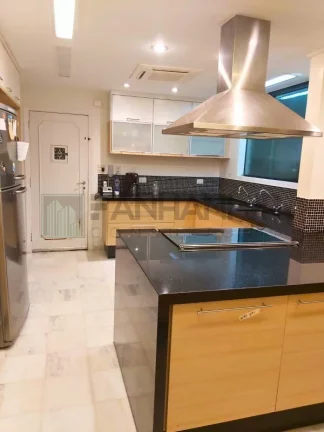 Imagem Apartamento à venda no Jardim Paulista, São Paulo-SP: 3 quartos, 1 suíte, 3 salas, 4 banheiros, 3 vagas, 330m². Imperdível!