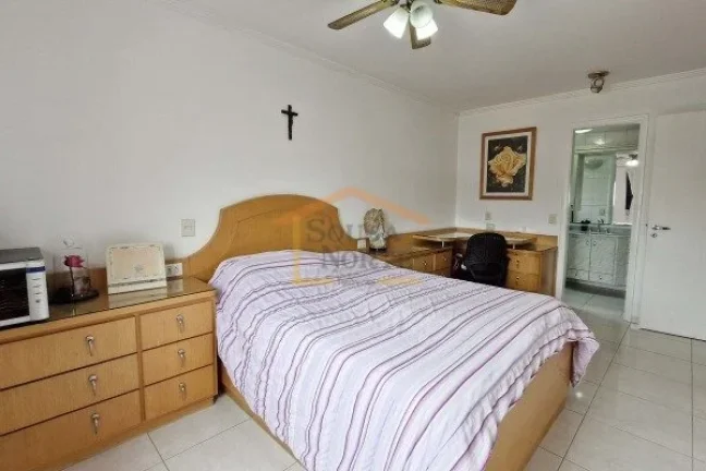 Imagem Apartamento com 3 dormitórios, sendo 3 suítes com closet, ambientes amplos, bem iluminados e venti...
