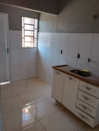 Imagem CASA A VENDA DE ESQUINA BEM LOCALIZADA 02 DORMITÓRIOS EM VALPARAISO SP