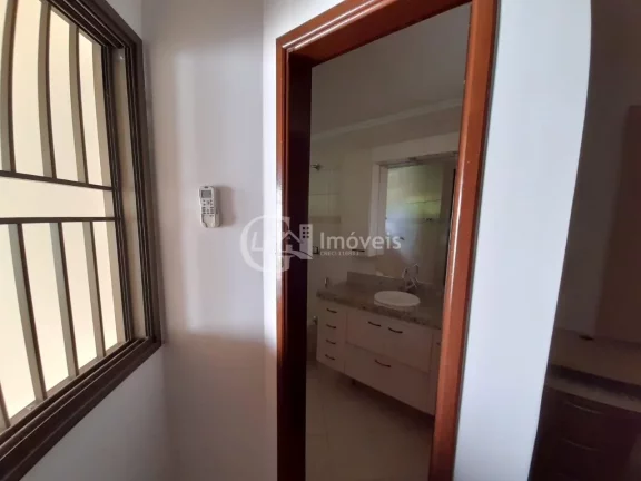 Imagem Casa a Venda com Localização Privilegiada. Ótima Para Investidores.!!