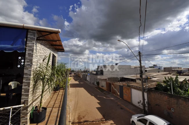 Imagem Casa Ceilândia - Sol Nascente. 3 Quartos, c/ Picisna, Fogão a Lenha. R$230.000,00