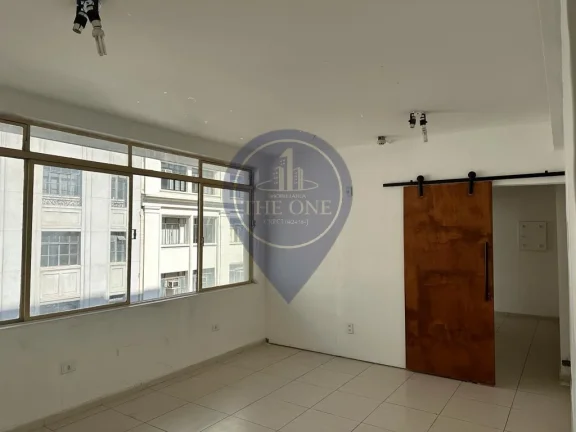 Imagem Oportunidade de Investimento: Conjunto Comercial à Venda na Sé, São Paulo-SP - 2 Salas, 2 Banheiros, 88,00 m² de Área.