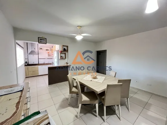 Imagem ALUGUEL ANUAL - Casa com 3 quartos sendo 1 suíte, mobiliada, sacada com churrasqueira, muito bem localizada na Praia de Gravatá em Navegantes- SC