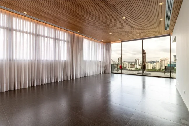 Imagem Cobertura à venda com 2 quartos, sendo 2 suítes, no condomínio Praça Morás, São Paulo - SP