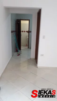 Imagem Aluguel de Casa na Vila Ré, São Paulo-SP: 2 Quartos, 1 Sala, 1 Banheiro e 1 Vaga de Garagem - 70,00 m² de Área
