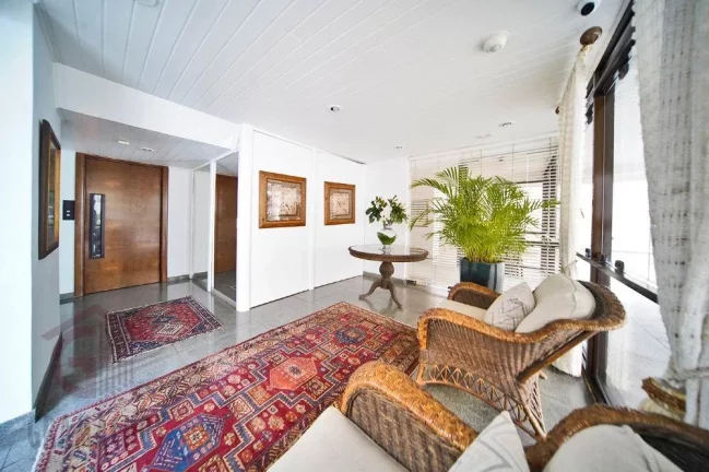 Imagem Apartamento para Alugar | 3 suítes e 3 vagas no Paraíso