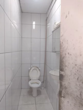 Imagem CASA COM ESPAÇO COBERTO IDEAL PARA OFICINA MECÂNICA