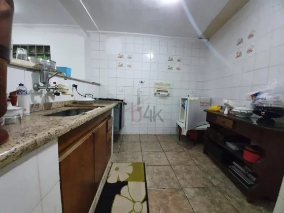 Imagem Casa de Vila a Venda Taboão da Serra com 2 quartos, 2 vagas. 93m² de área.