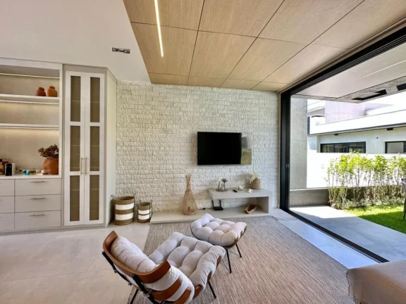 Imagem Casa em Condominio 4 Dormitórios - Bairro Remanso