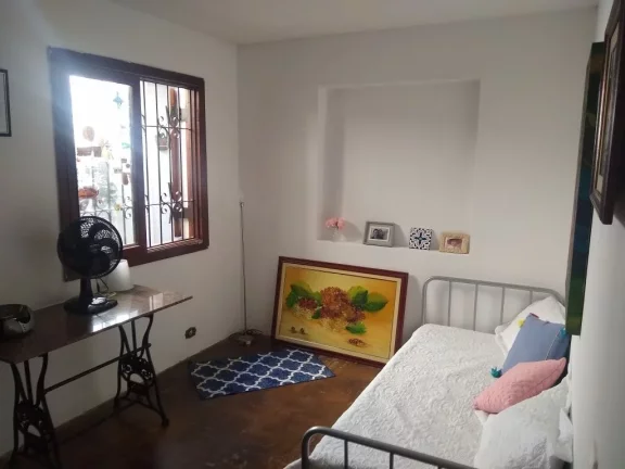 Imagem Casa Em Rua Tranquila No Parque Continental