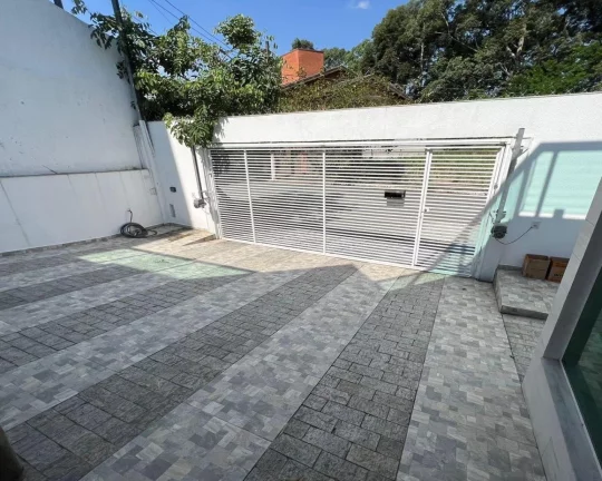 Imagem CASA TERREA PARQUE DOS PRINCIPES COM PISCINA